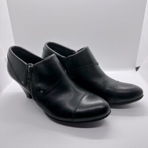 b.o.c Børn Concepts Misha Black Leather Low Ankle Zip Bootie size 8